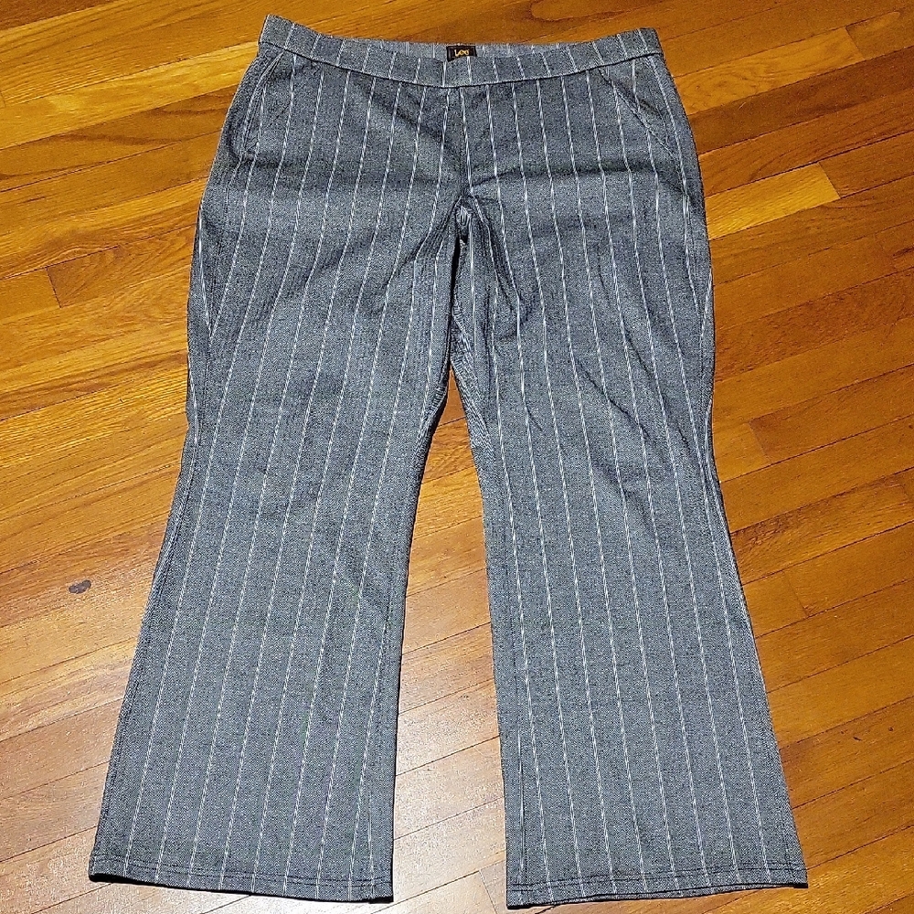 Ladies LEE Pull On Pants